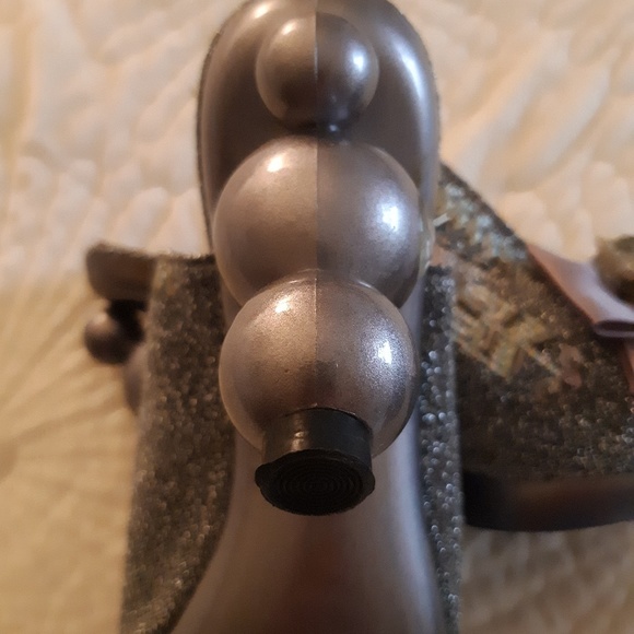 Shoes - Picture 3 of 3